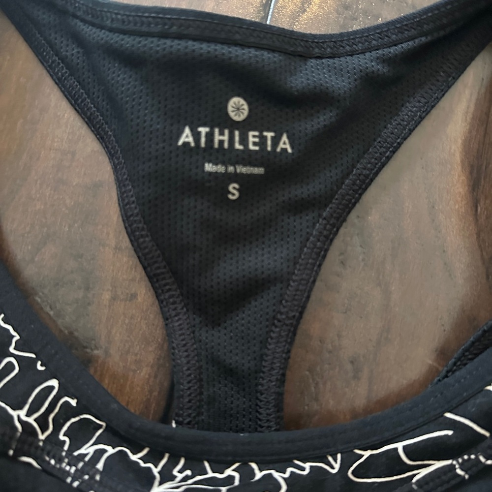 Athleta woman’s size small sports bra - Picture 2 of 4